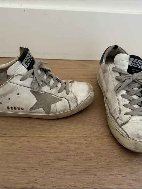 Golden Goose Shoes - Golden Goose White Leather Sneakers with Grey Star and Laces